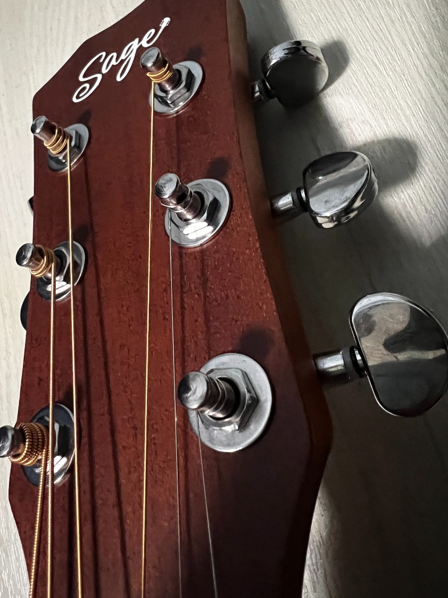 40” Acoustic Guitar